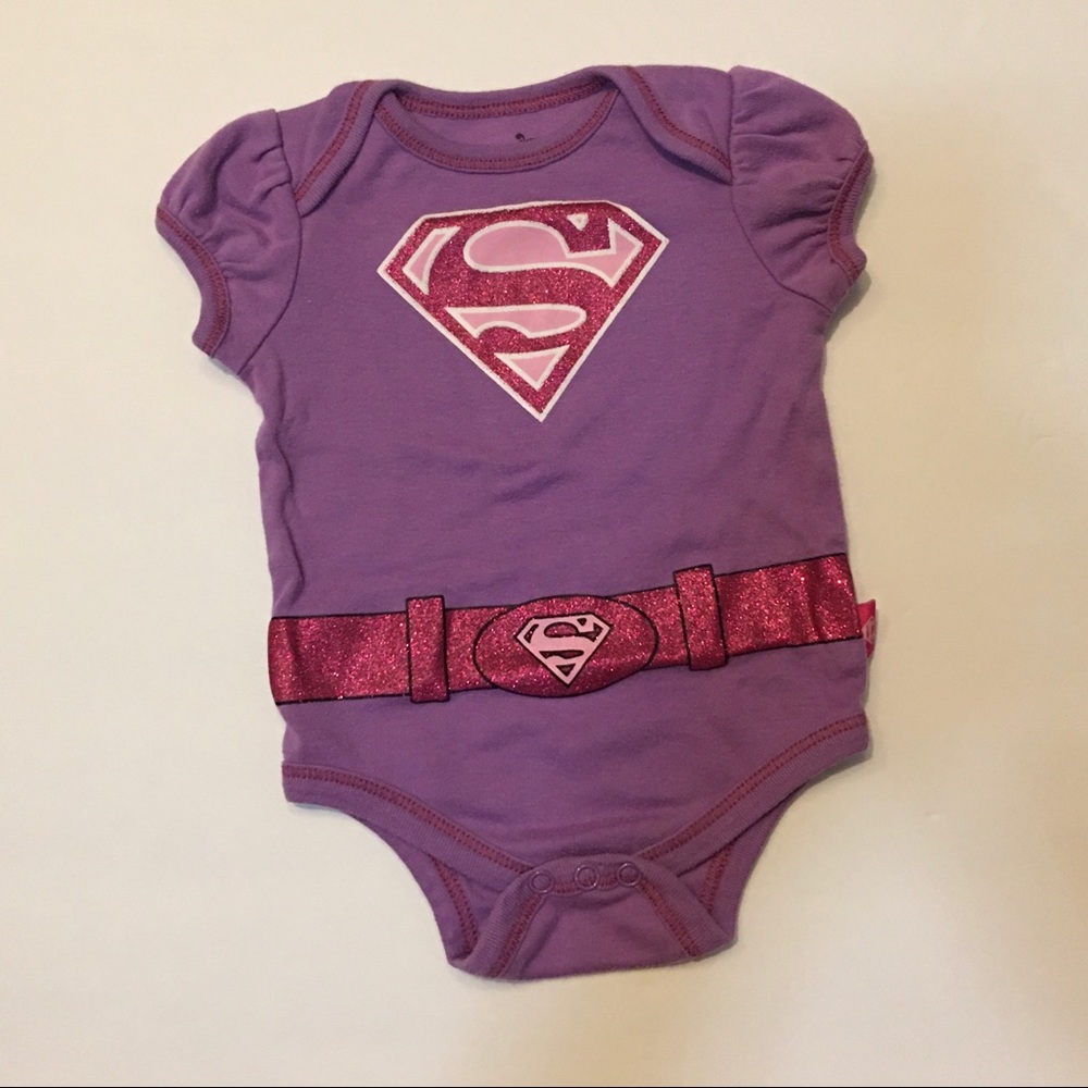 5/$20 Glittery Super Girl bodysuit 0-3 mo